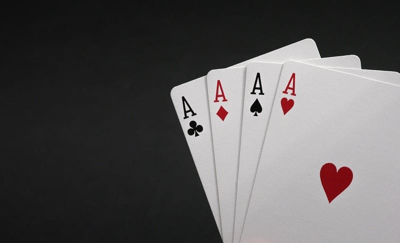 como jogar buraco italiano
